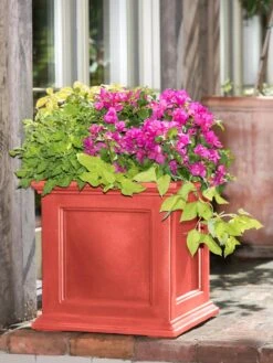 Fairfield Self-Watering Square Planter, 20” X 20” -Deals Garden Decor Store 39 618 08477 tif