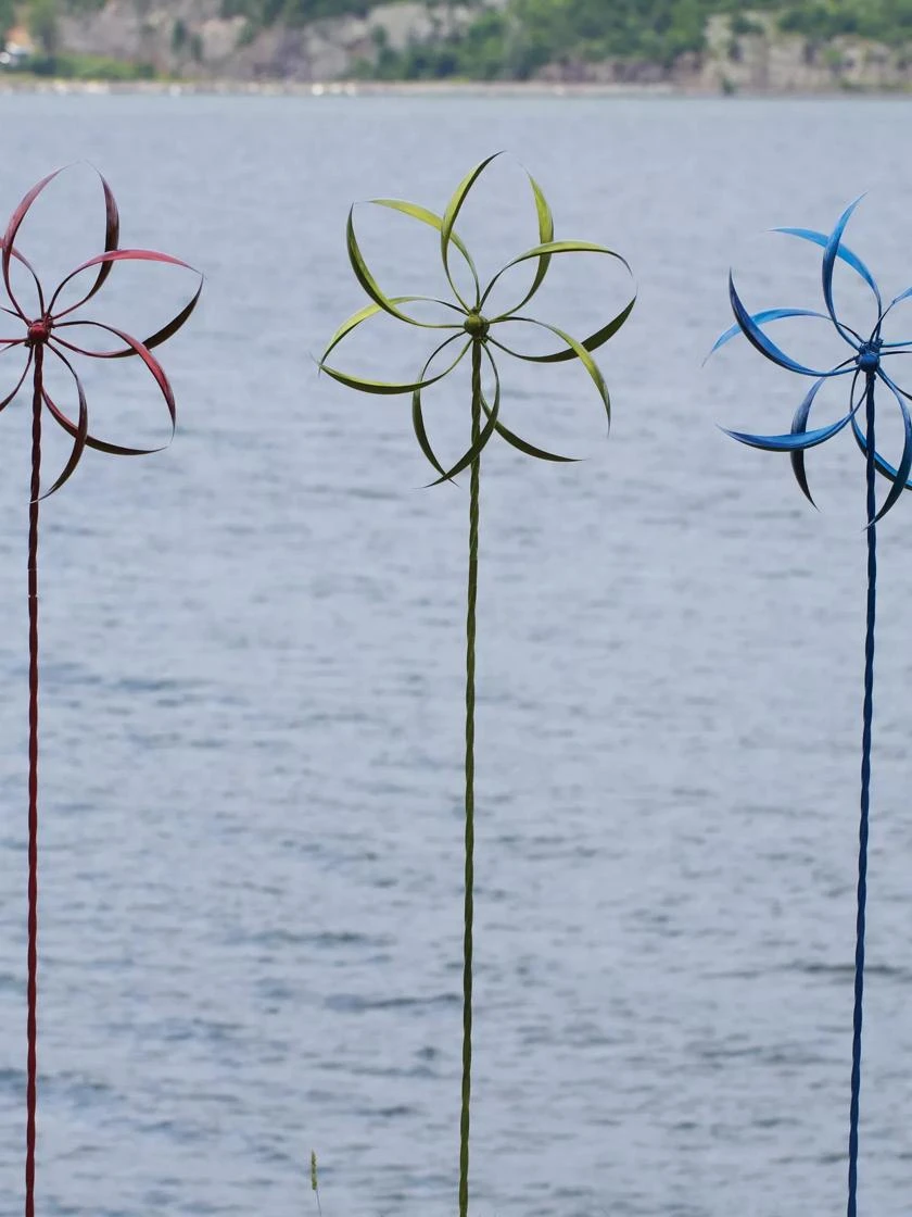 Feather Staked Wind Spinner, 22" 2 Feather Staked Wind Spinner, 22" - Image 2