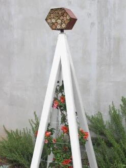 Bee Bungalow + Akoris Garden Tuteur Jr. -Deals Garden Decor Store 8600532 03v bee bungalow akoris garden tuteur cloud white