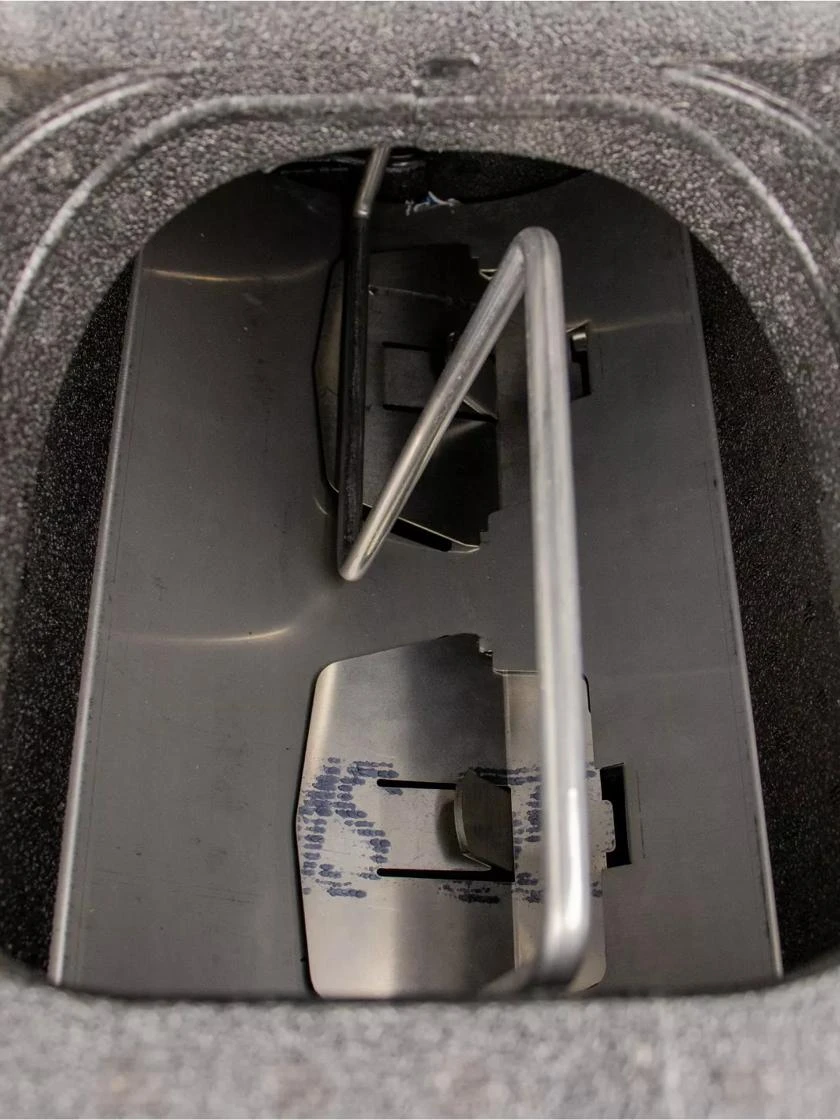 BeyondGREEN All-Electric Pet Waste And Organic Waste Composter 7 BeyondGREEN All-Electric Pet Waste And Organic Waste Composter - Image 7