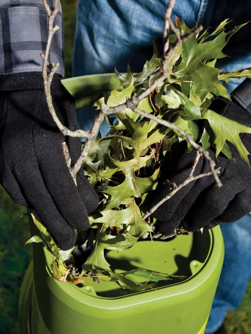 Snow Joe® 13-Amp Electric Wood Chipper/Shredder 3 Snow Joe® 13-Amp Electric Wood Chipper/Shredder - Image 3